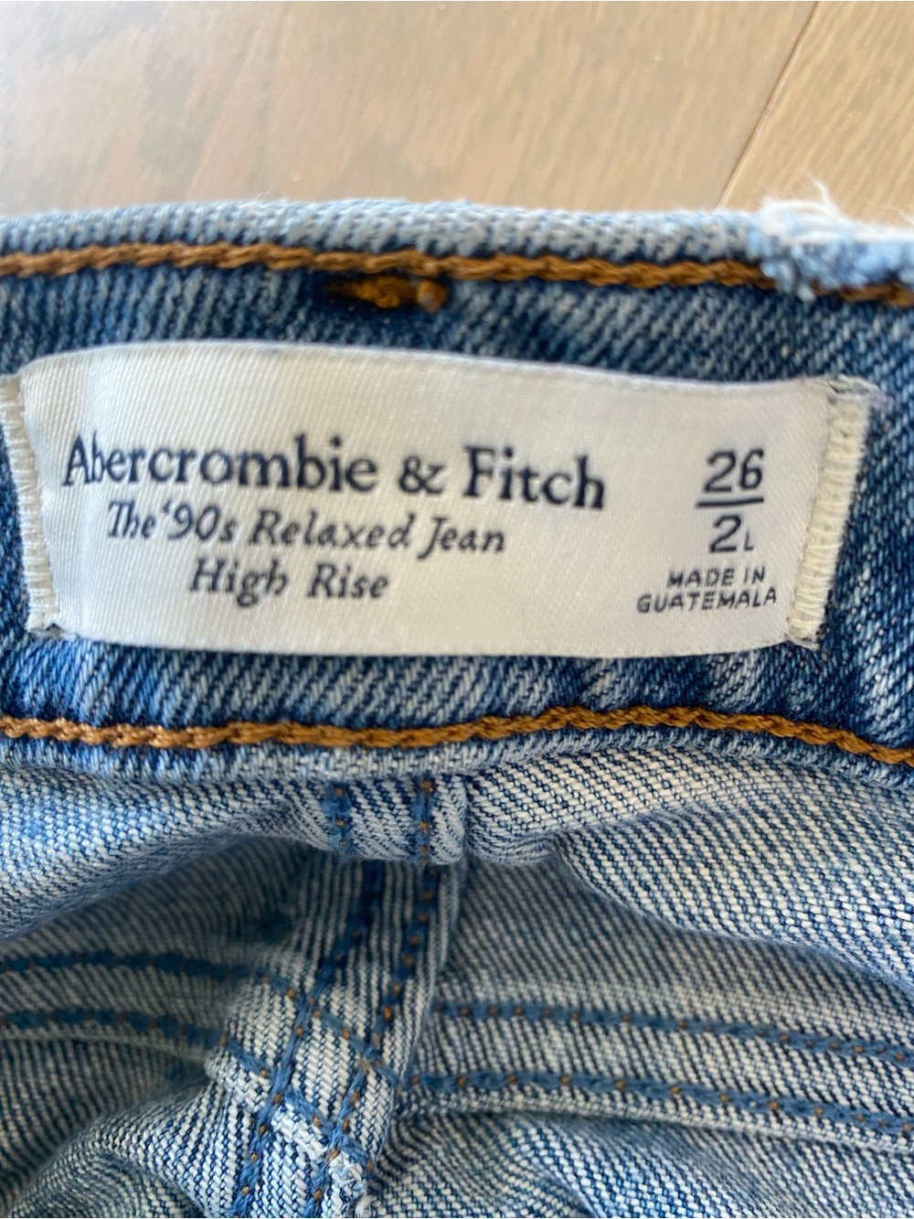 Abercrombie & Fitch Light Blue High-Rise Relaxed Jeans 26/2 long